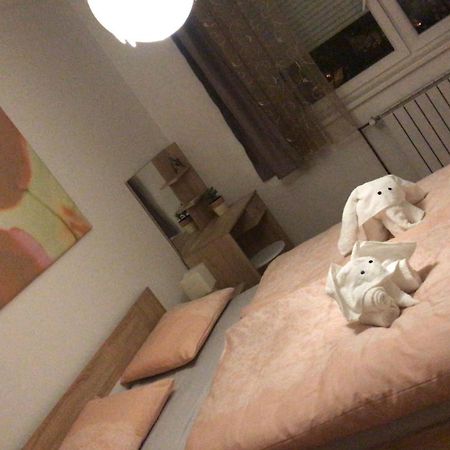 Apartment Marlena Zagabria Esterno foto