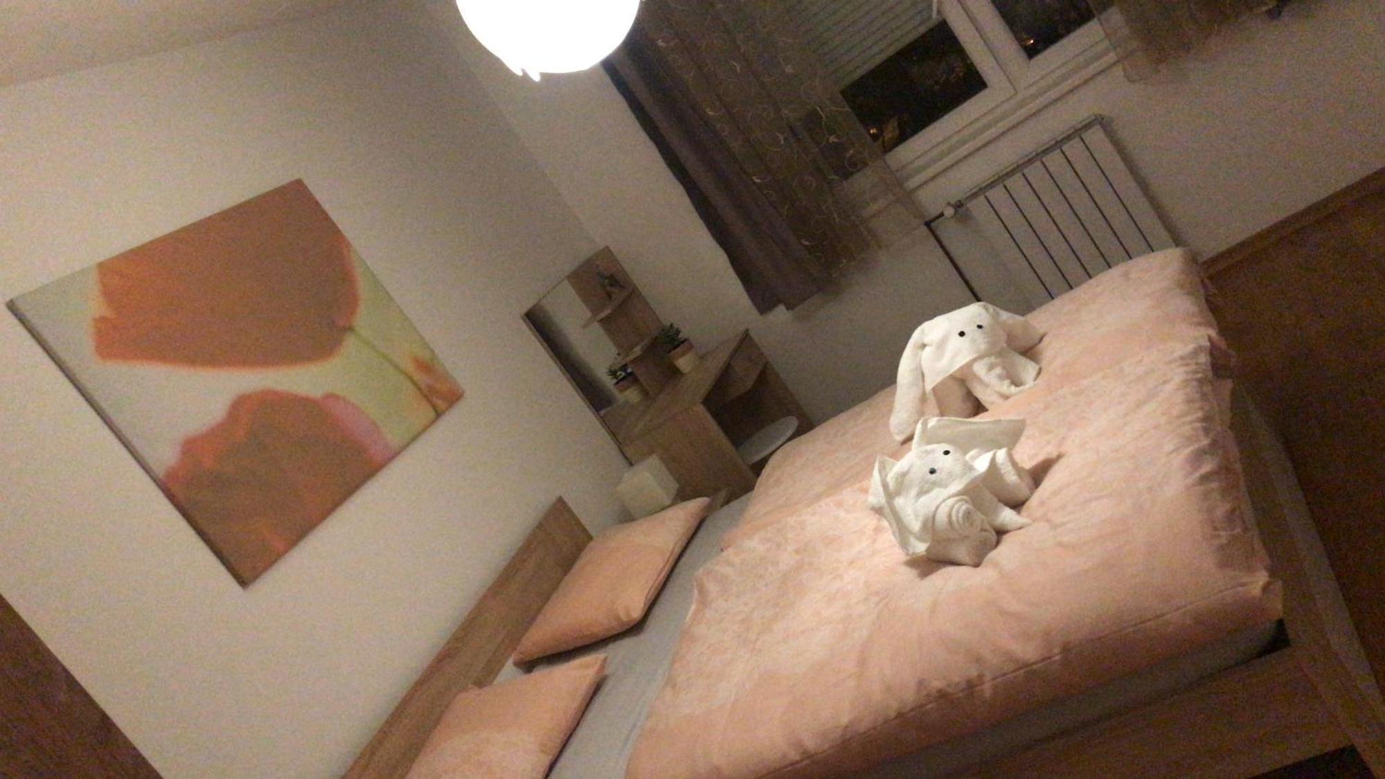 Apartment Marlena Zagabria Esterno foto