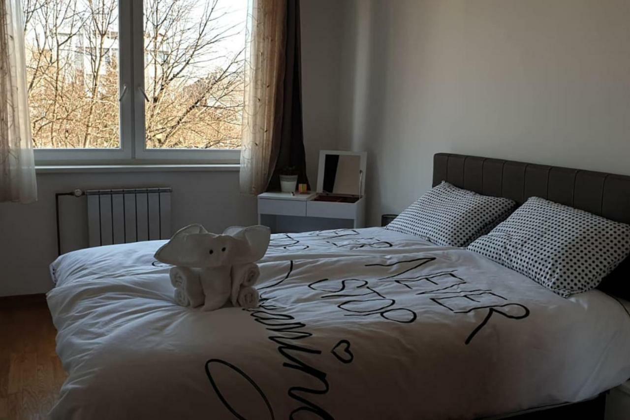 Apartment Marlena Zagabria Esterno foto